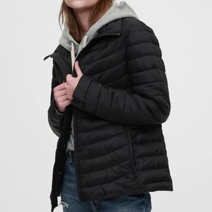 Gap Lightweight Puffer Jacket